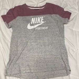nike sportswear tee